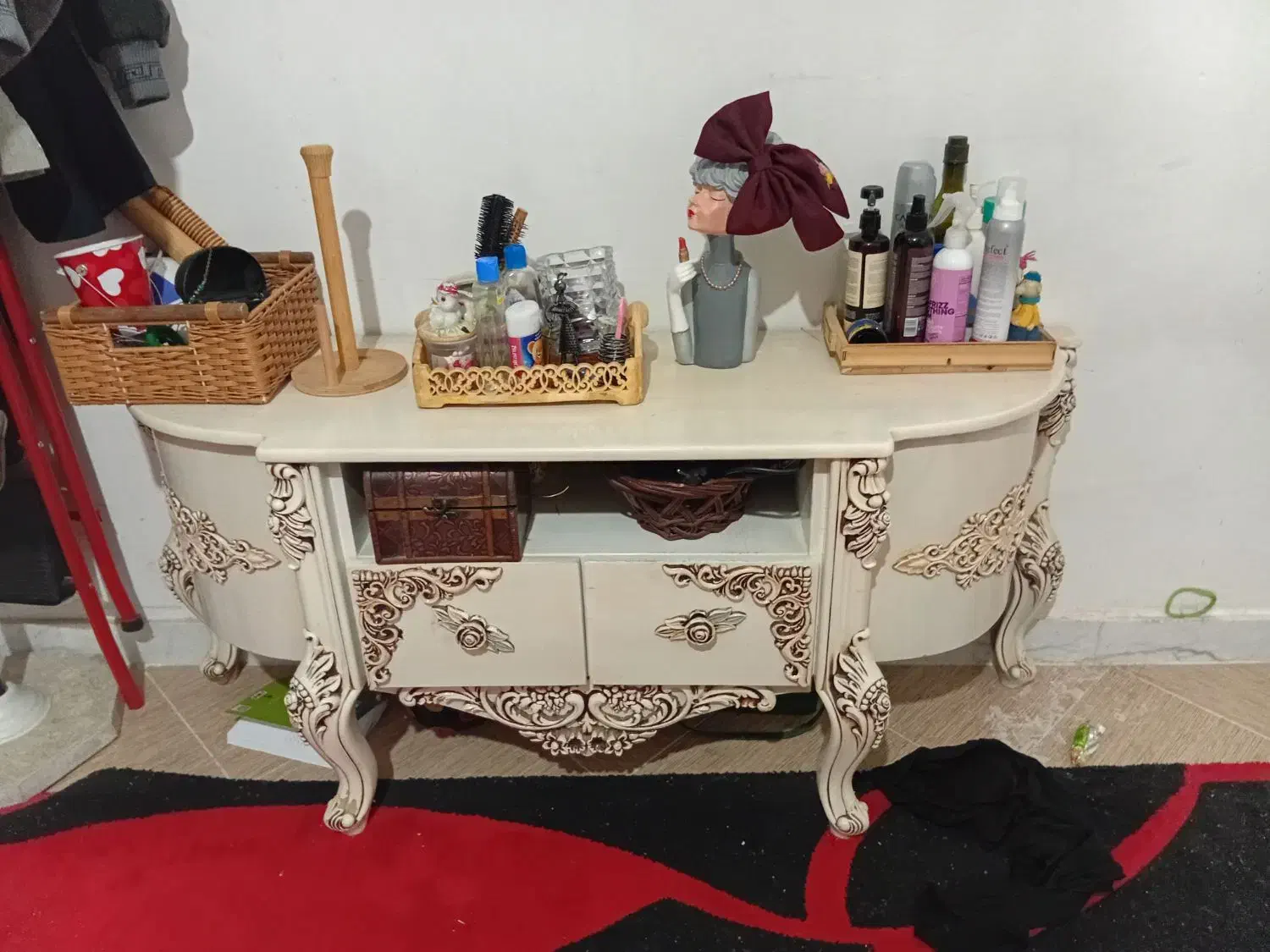 میزتلوزیون|میز تلویزیون|نیشابور, گمنام غربی|دیوار