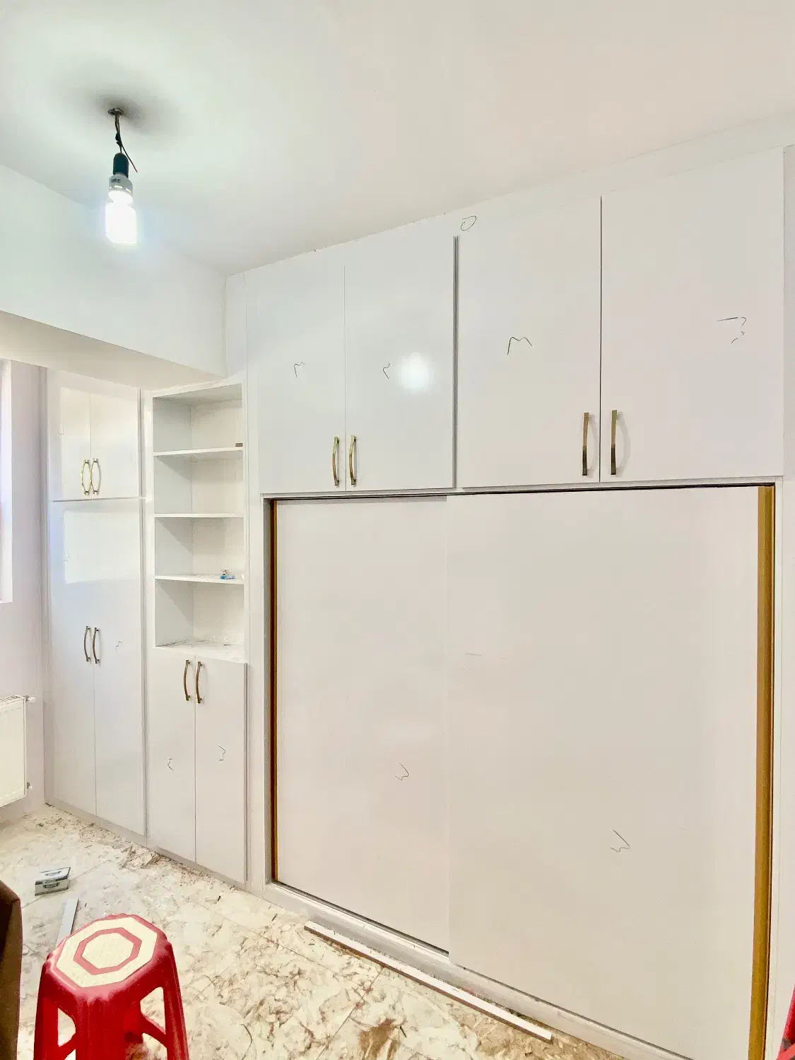 (اجرا  کمد دیواری ام دی اف متر 3200تومان)|جاکفشی، کمد، دراور|تبریز, |دیوار