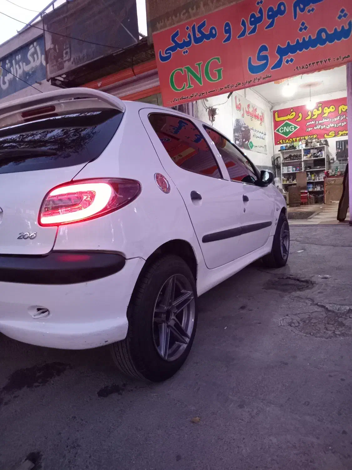 پژو۲۰۶|خودرو سواری و وانت|آشتیان, |دیوار