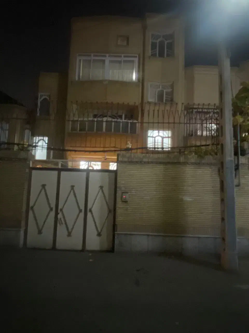 ۹۵ متری|اجارهٔ آپارتمان|مشهد, چهنو|دیوار