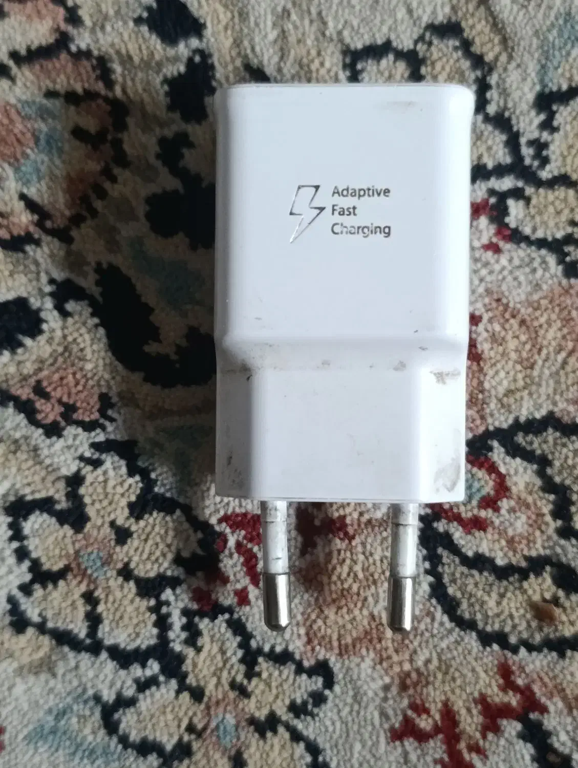 یه عدد شارژ اصلی شارژ سریع 15وات موجود است|لوازم جانبی موبایل و تبلت|نیشابور, ۲۲ بهمن|دیوار