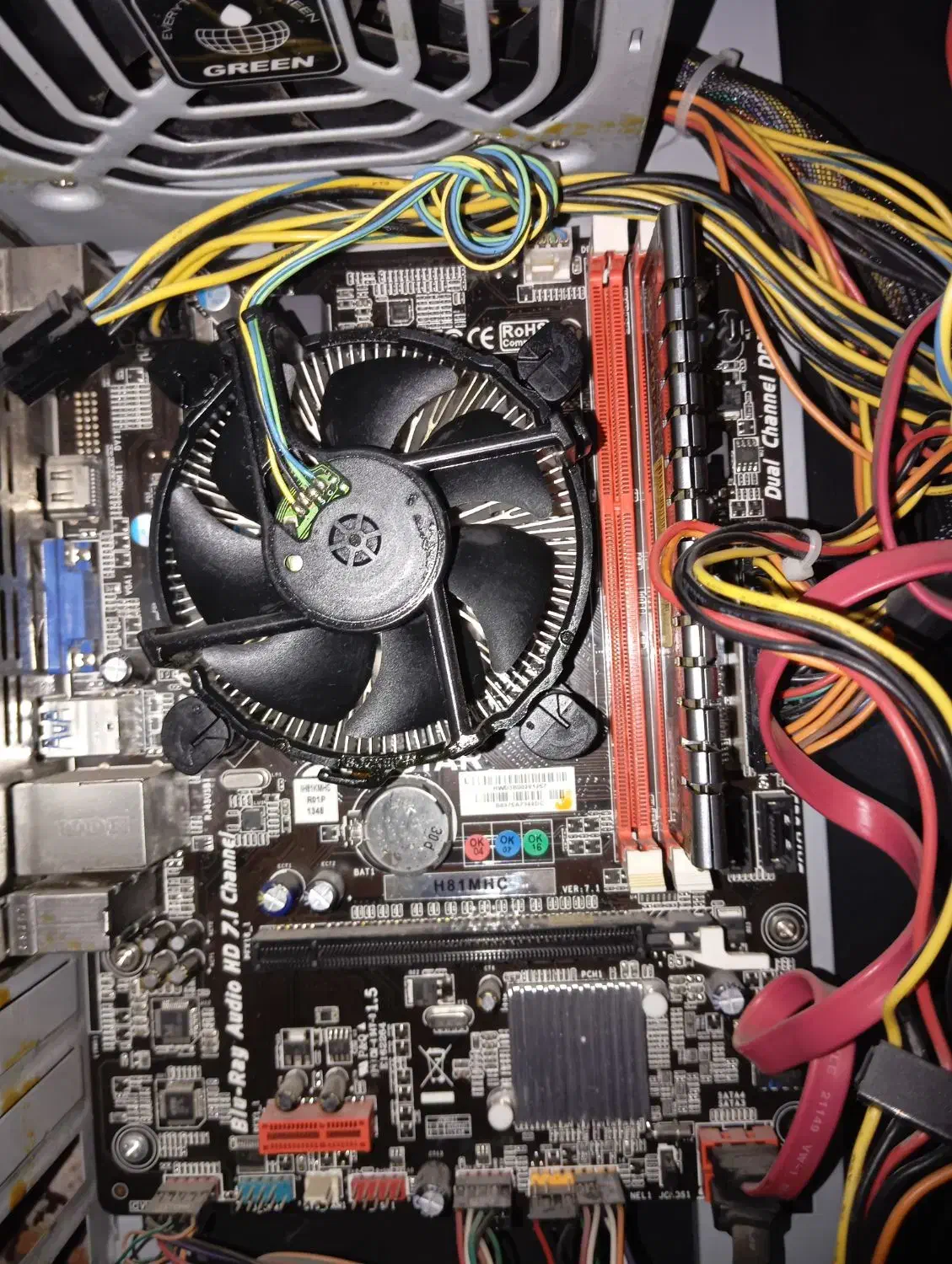 کامپیوتر قیمت مناسب|رایانه رومیزی|کاشان, مشکات|دیوار