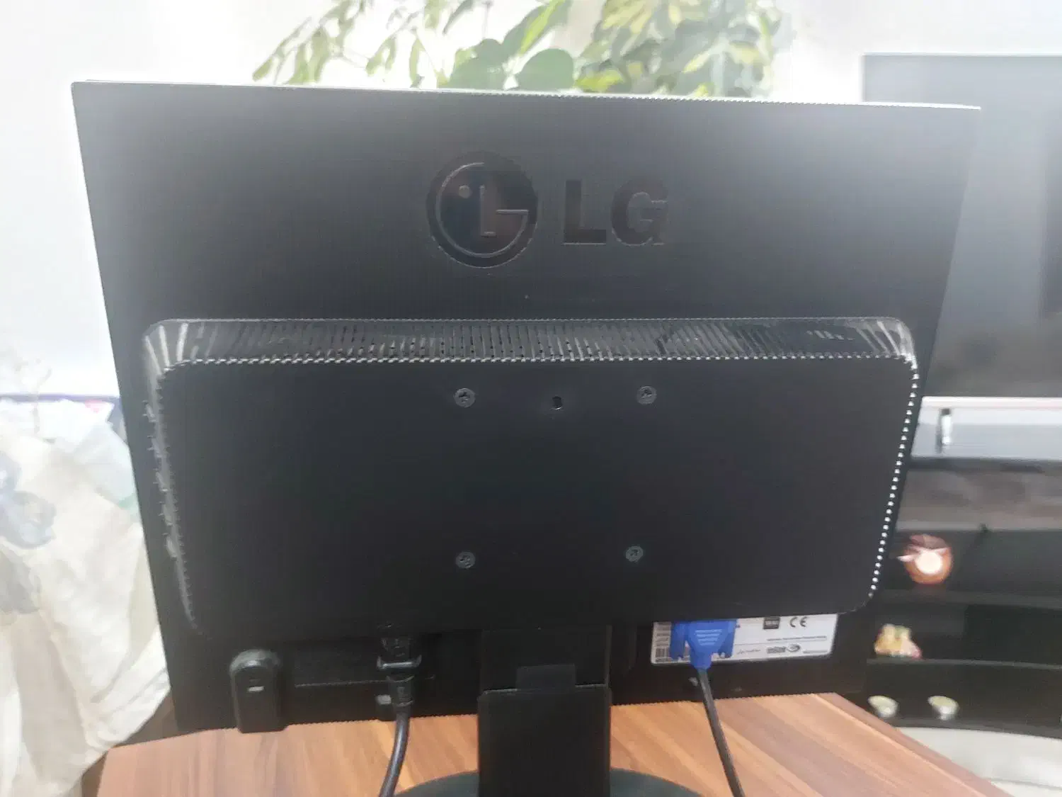 مانیتور|رایانه رومیزی|شهرکرد, |دیوار