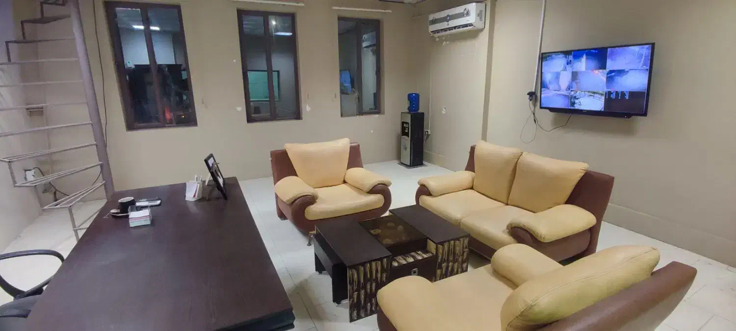 سوله در تاپ ترین منطقه.جنب نمایشگاه بینالمللی|اجارهٔ دفتر صنعتی، کشاورزی، تجاری|چابهار, |دیوار