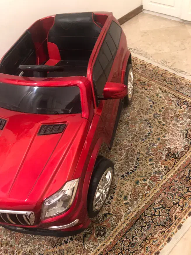 ماشین شارژی تویوتا لندکروز در حد نو|اسباببازی بچه|تهران, اختیاریه|دیوار