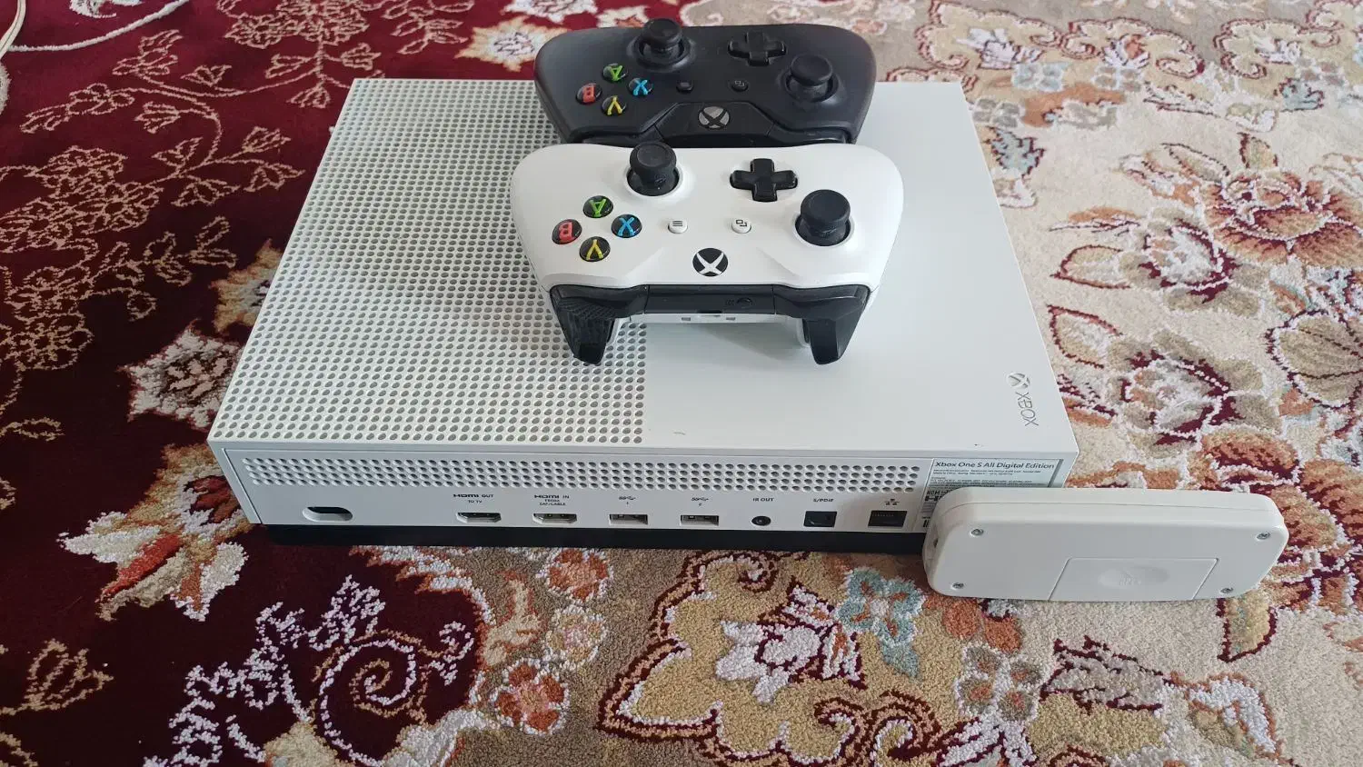 ایکس باکس1ترابایت|کنسول، بازی ویدئویی و آنلاین|ایلام, |دیوار