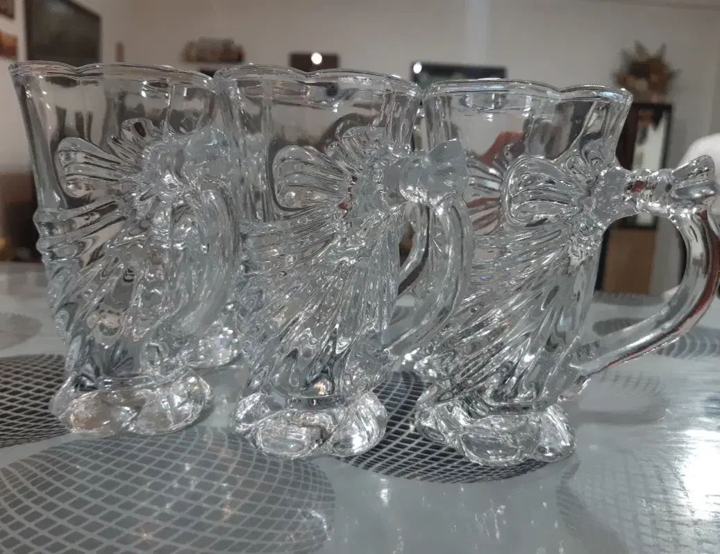 استکان خارجی در حد نو|ظروف سرو و پذیرایی|زاهدان, |دیوار