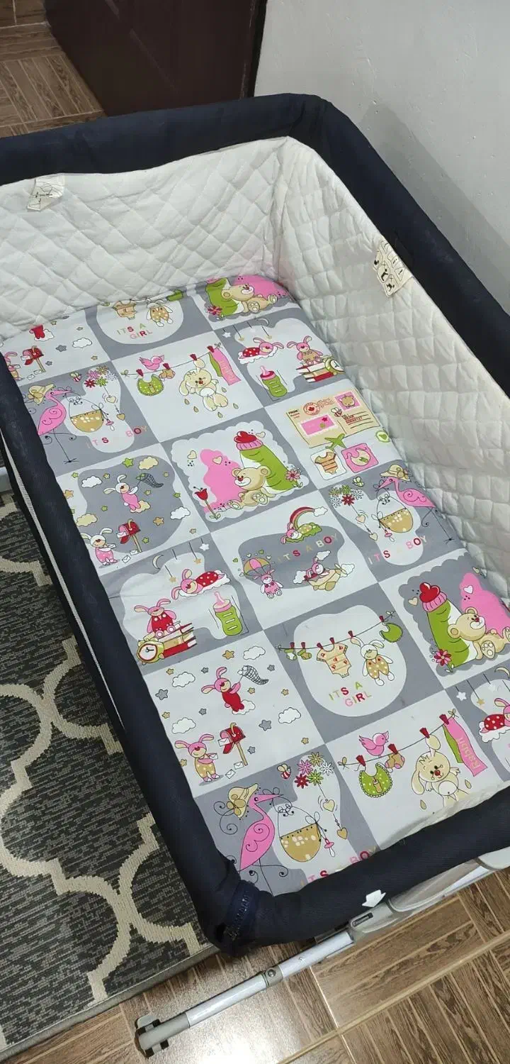 تخت کنار مادر|تخت و صندلی بچه|رشت, نظری|دیوار