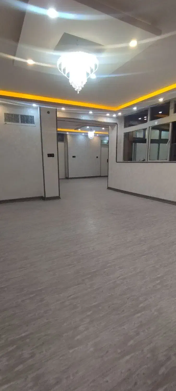 نصب کاغذ دیواری و کفپوش|خدمات پیشه و مهارت|فولادشهر, مسکن مهر فولادشهر|دیوار