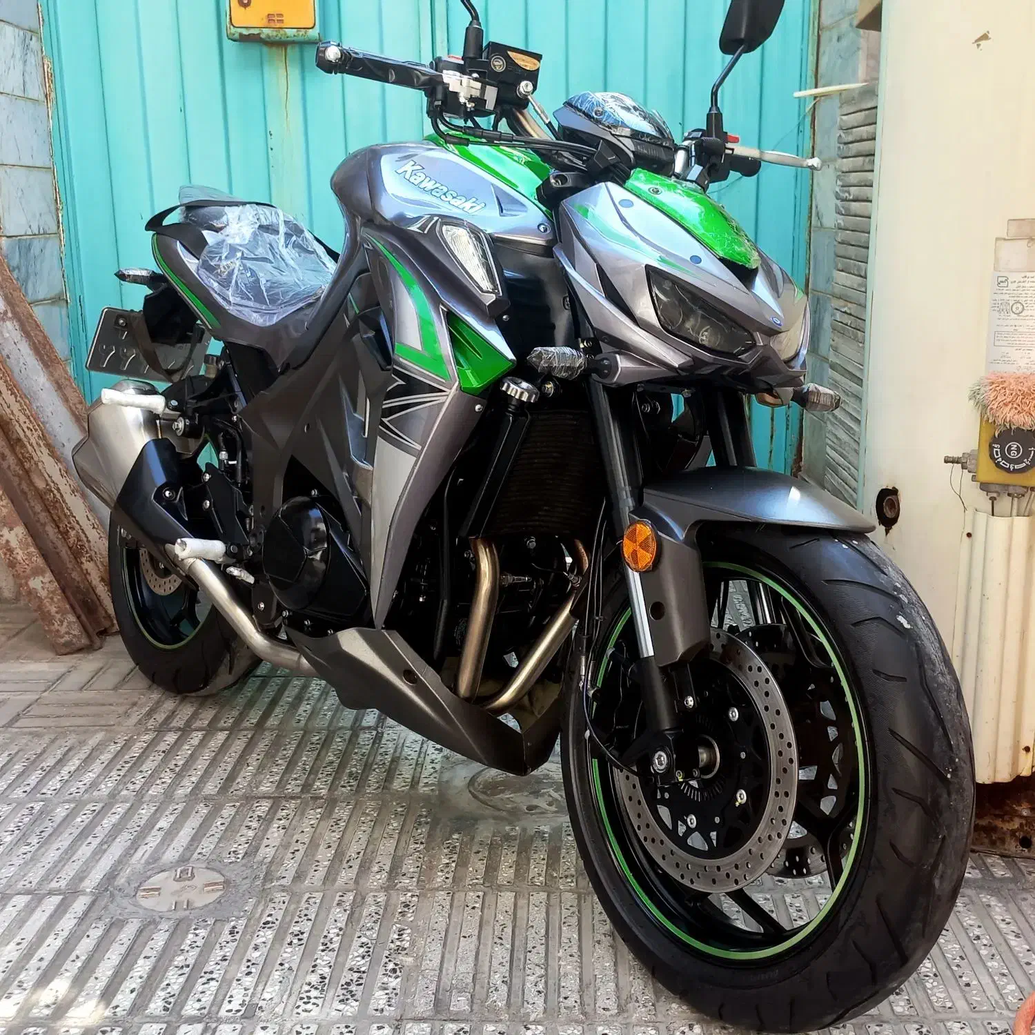 بلنتا ۳۰۰ غول جفت سیلندر صفر دکور خانه آبندی نشده|موتورسیکلت|گرگان, |دیوار