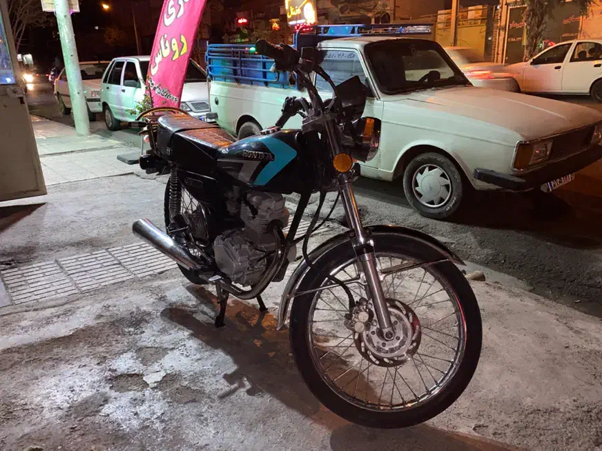 موتور سیکلت هوندا ۱۲۵|موتورسیکلت|ساوه, |دیوار