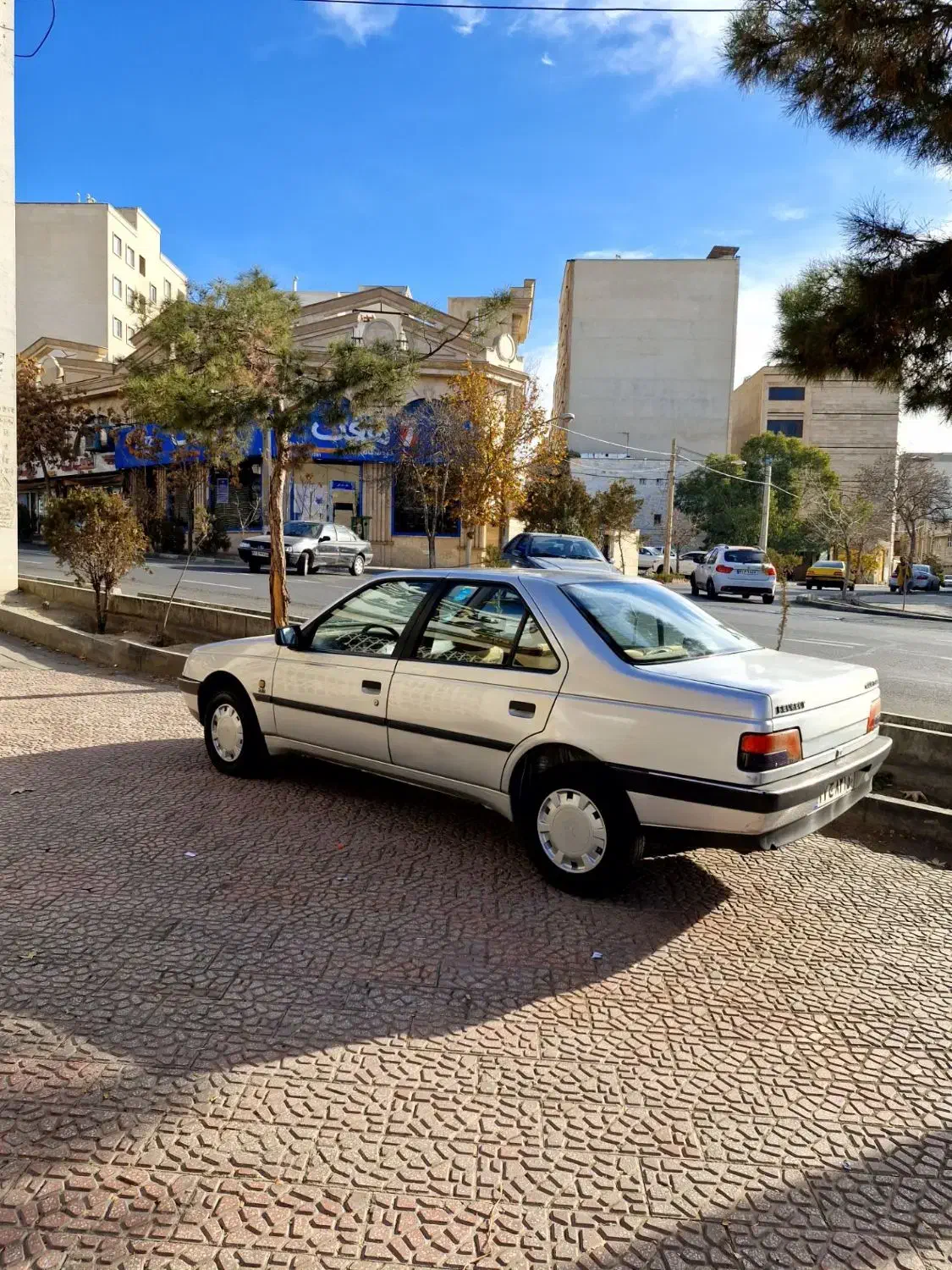 پژو 405 مدل 92 بیرنگ درحد|خودرو سواری و وانت|تهران, حکیمیه|دیوار