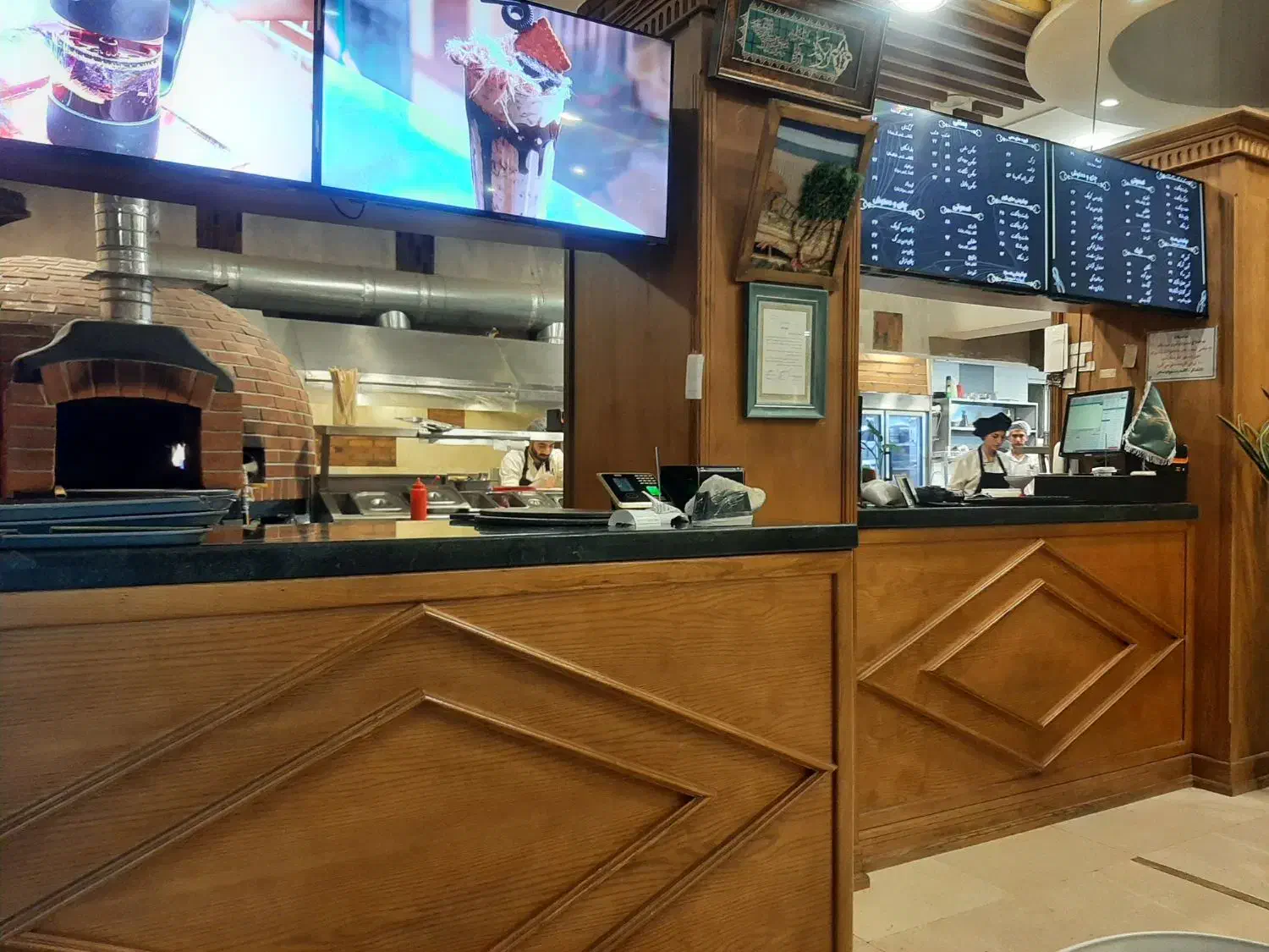 کمک آشپزفرنگی|استخدام خدمات فروشگاه و رستوران|ساوه, |دیوار