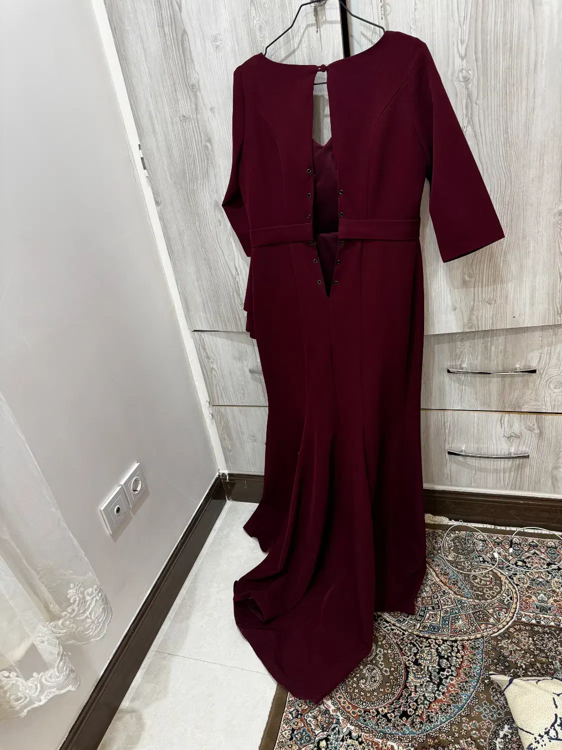 لباس مجلسی|لباس|قم, یزدان‌شهر|دیوار