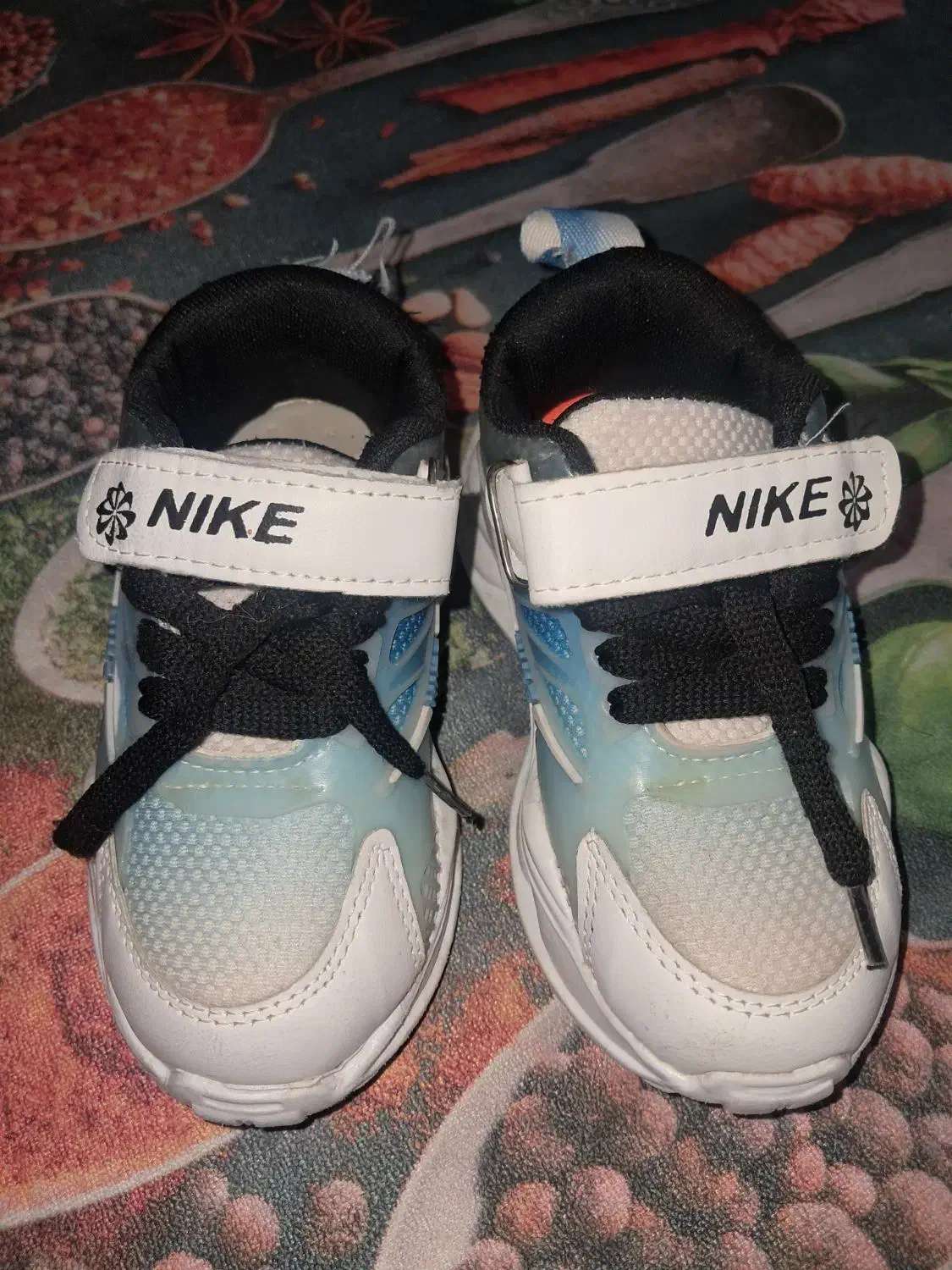 کفش اسپرت نایک بچگونه|کیف، کفش، کمربند|اهواز, بهارستان|دیوار