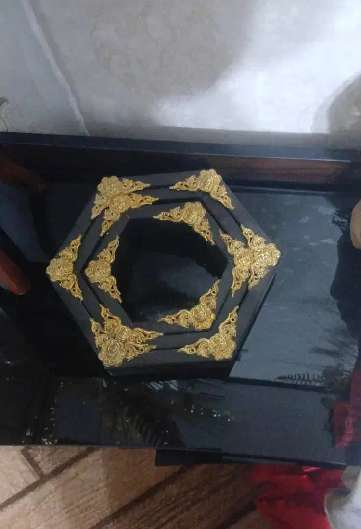 میز تلویزیون و ویترین و گلدان|بوفه، ویترین، کنسول|داران, |دیوار