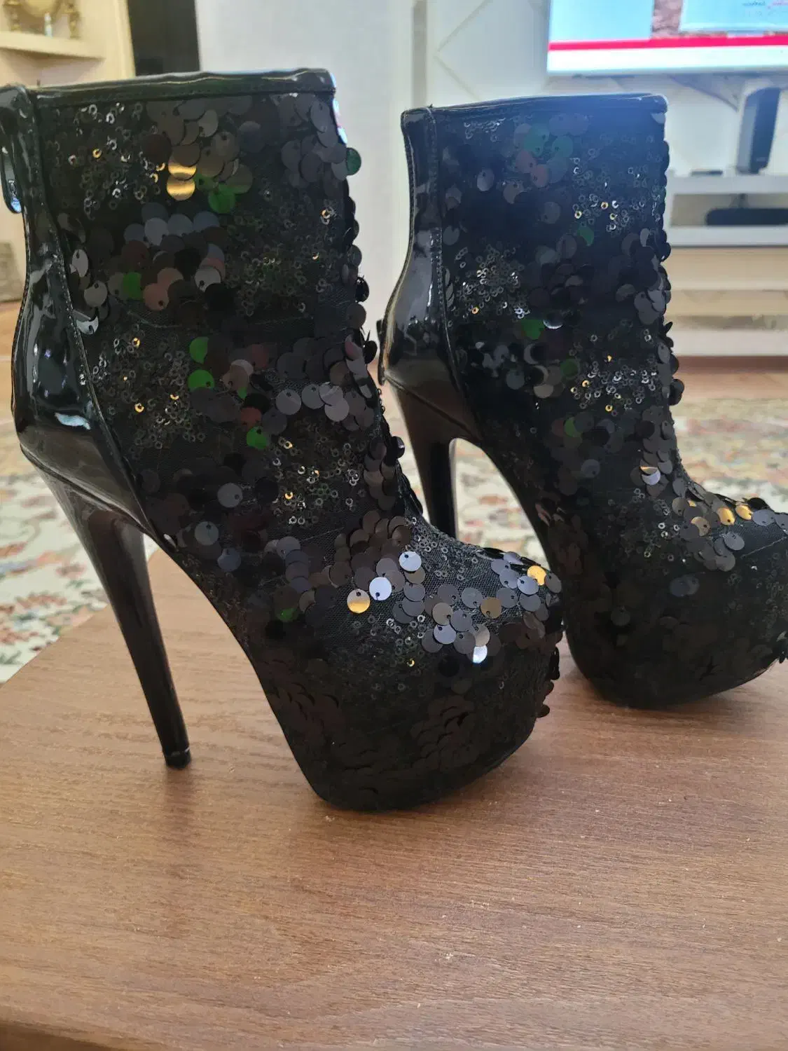 یک جفت پوتین مجلسی پولکی لوکس سایز 38|کیف، کفش، کمربند|اردبیل, |دیوار