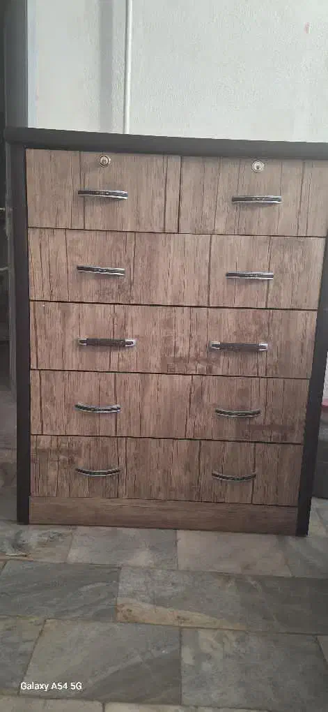 دراوردرحدنو|جاکفشی، کمد، دراور|قروه, |دیوار