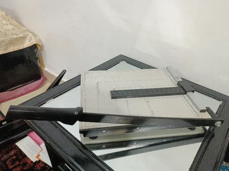 کاغذ بر|لوازم التحریر|تولم شهر, |دیوار