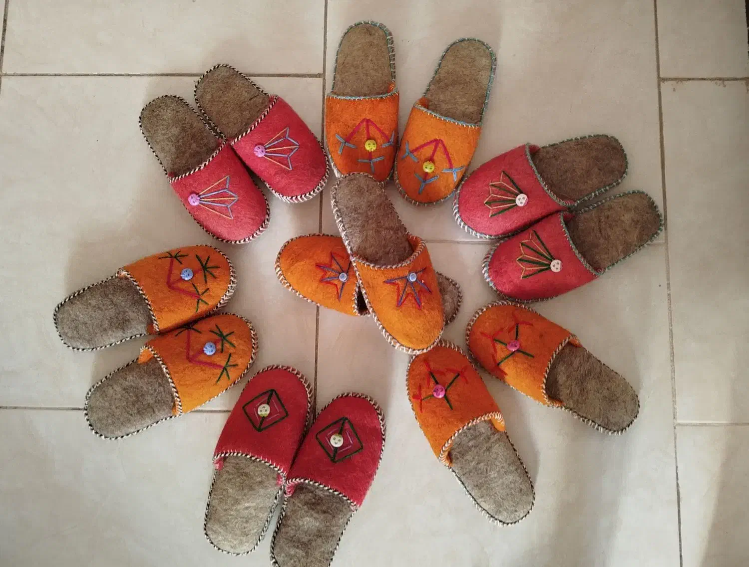 پاپوش های نمدی فروش به صورت تک و عمده|کیف، کفش، کمربند|صدرا-فارس, فاز ۱|دیوار