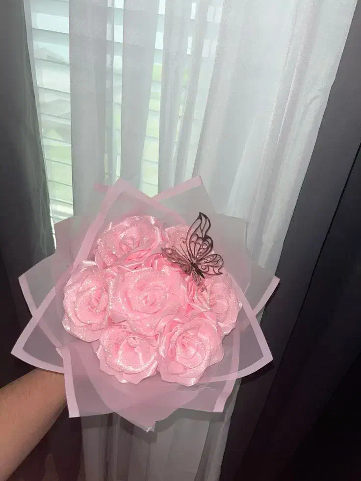 دسته گل های روبانی شیک وزیبا|گل مصنوعی|یزد, |دیوار