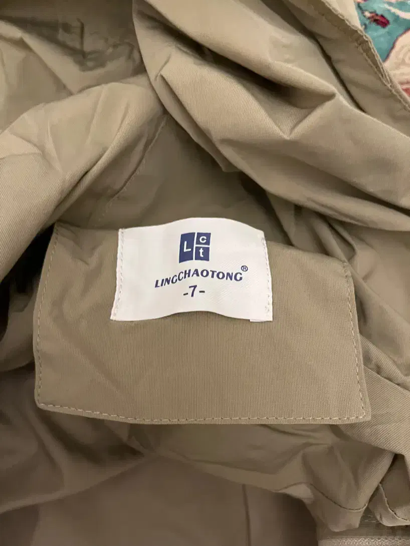 فروش فوری کاپشن پسرانه خارجی نو استفاده نشده|کفش و لباس بچه|قم, سالاریه|دیوار