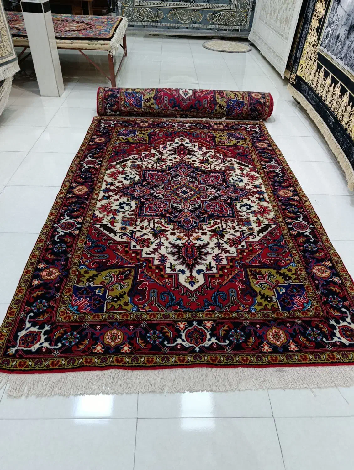 فرش 6 متری بارماخ توخوش اصل الوار با اقساط 16 ماهه|فرش|مشگین شهر, |دیوار