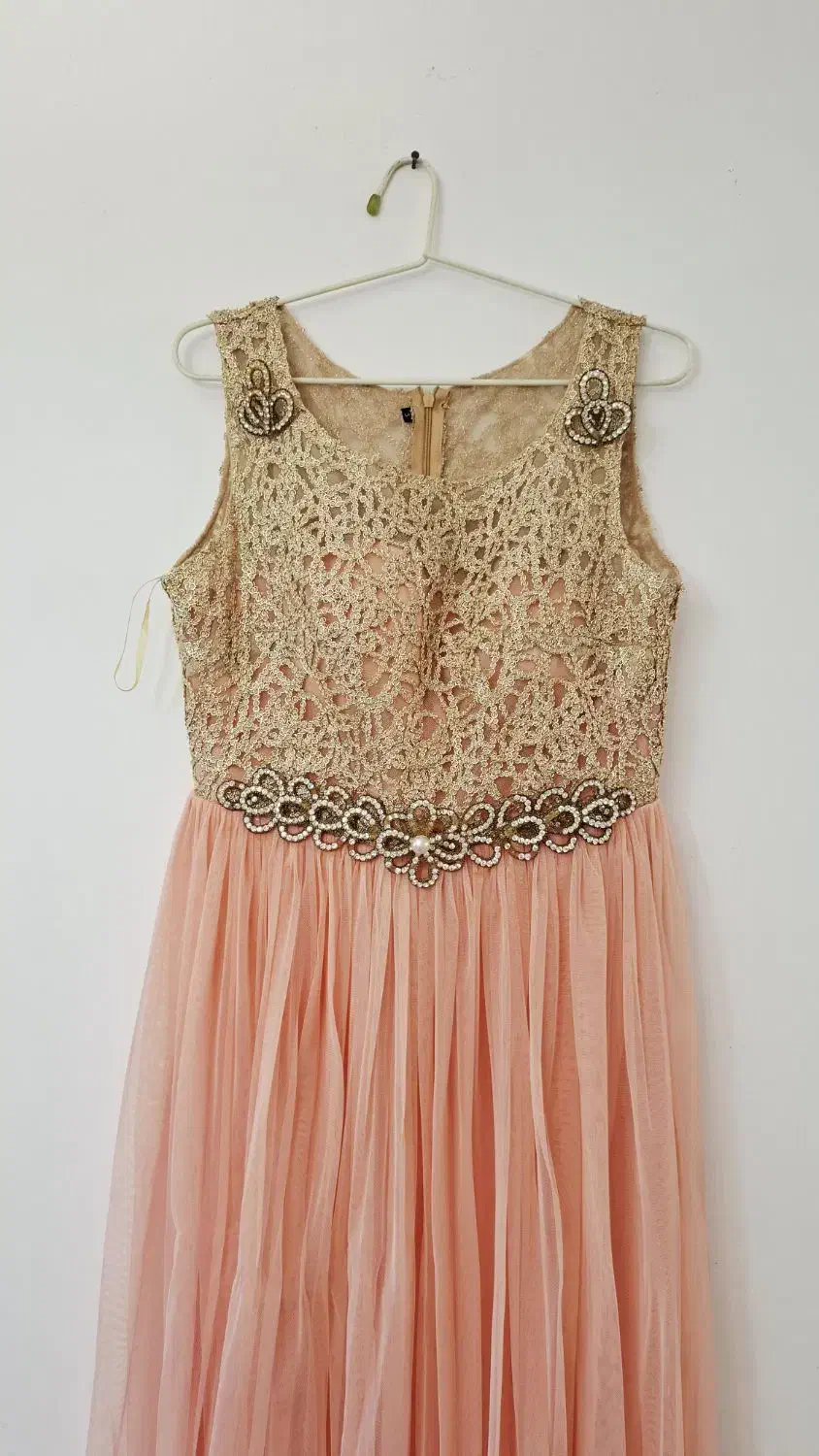 لباس مجلسی|لباس|لاهیجان, بوجایه|دیوار