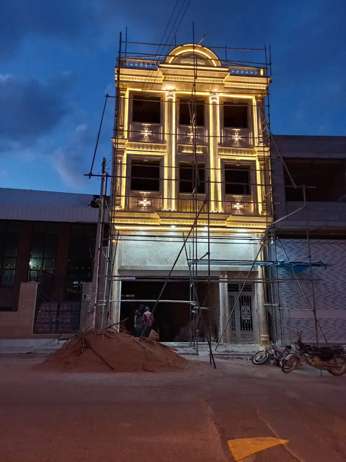 شاگرد سنگ کاری|استخدام معماری، عمران و ساختمانی|ابهر, |دیوار