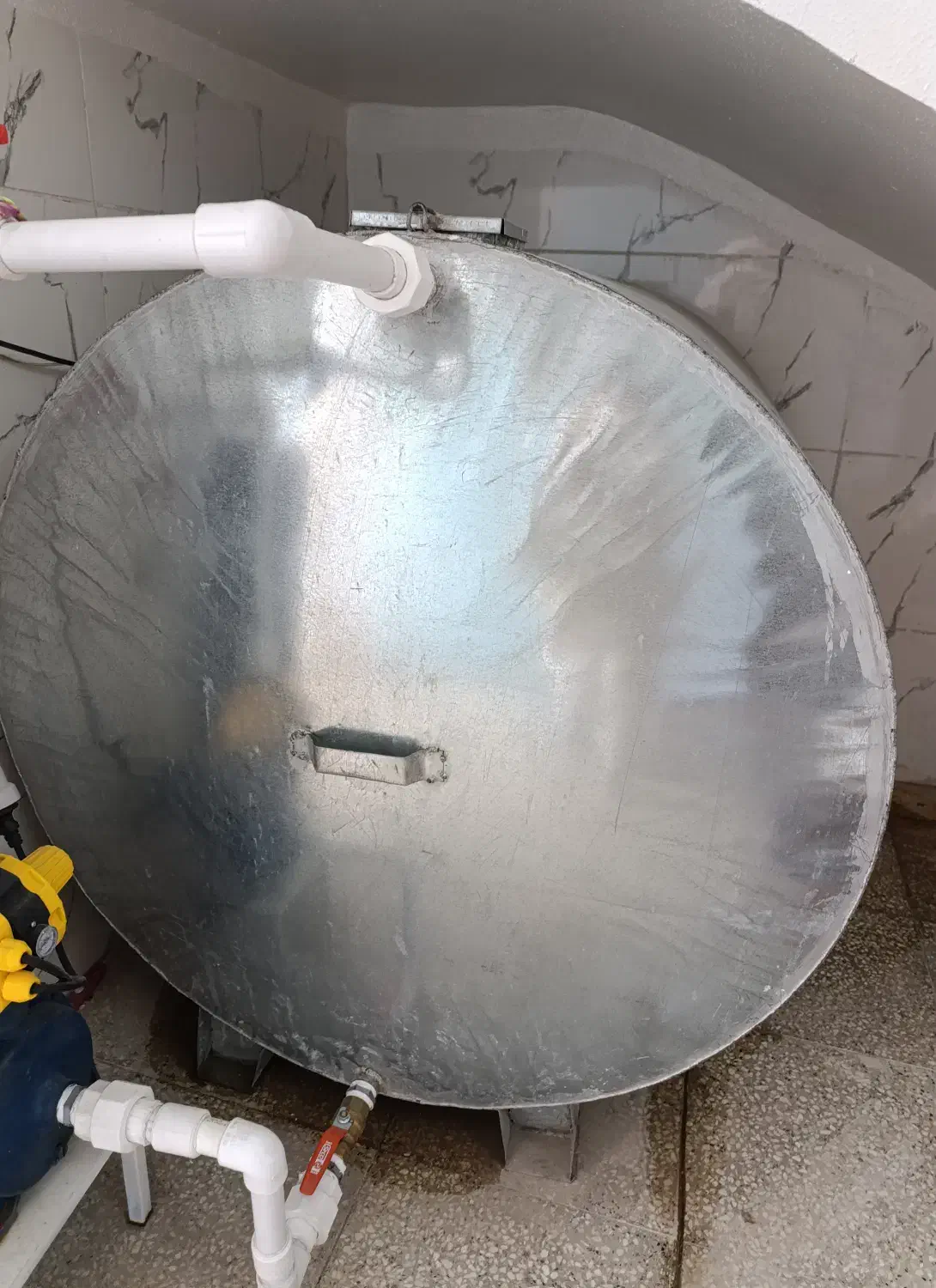 مخزن آب نو|مصالح و تجهیزات ساختمان|شاهین‌شهر, شهرک گلدیس|دیوار