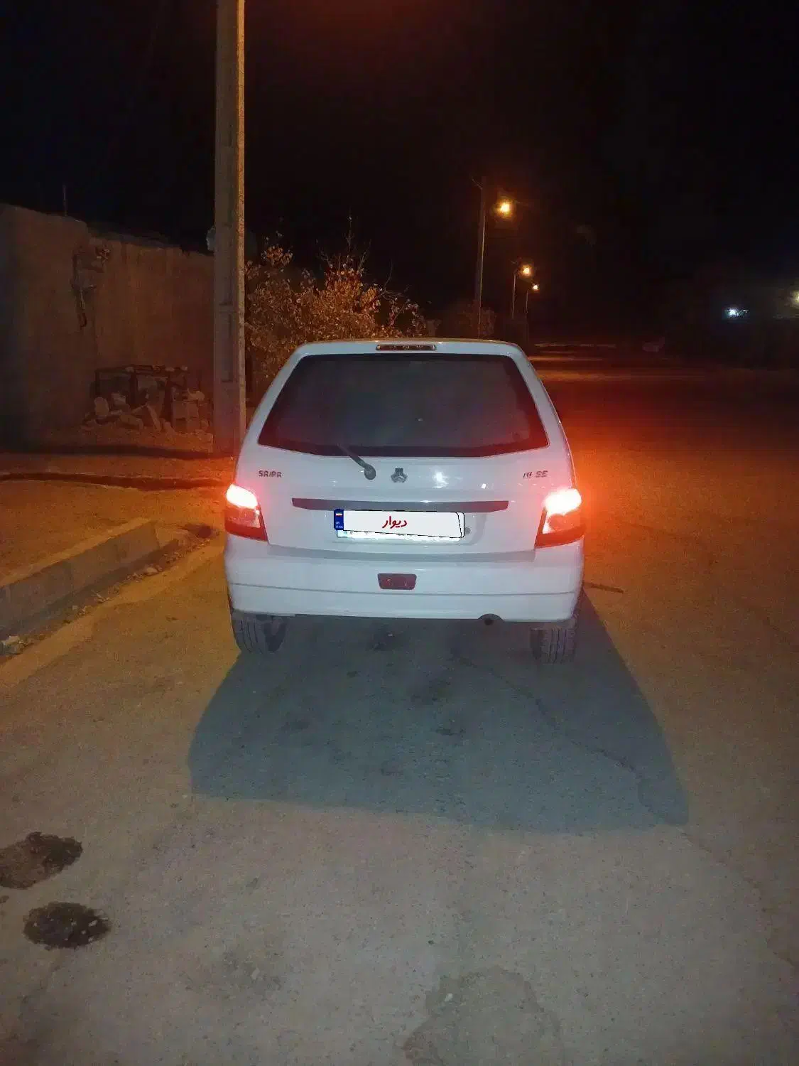 فروش۱۱۱بدون رنگ شاسی سالم|خودرو سواری و وانت|نیریز, |دیوار