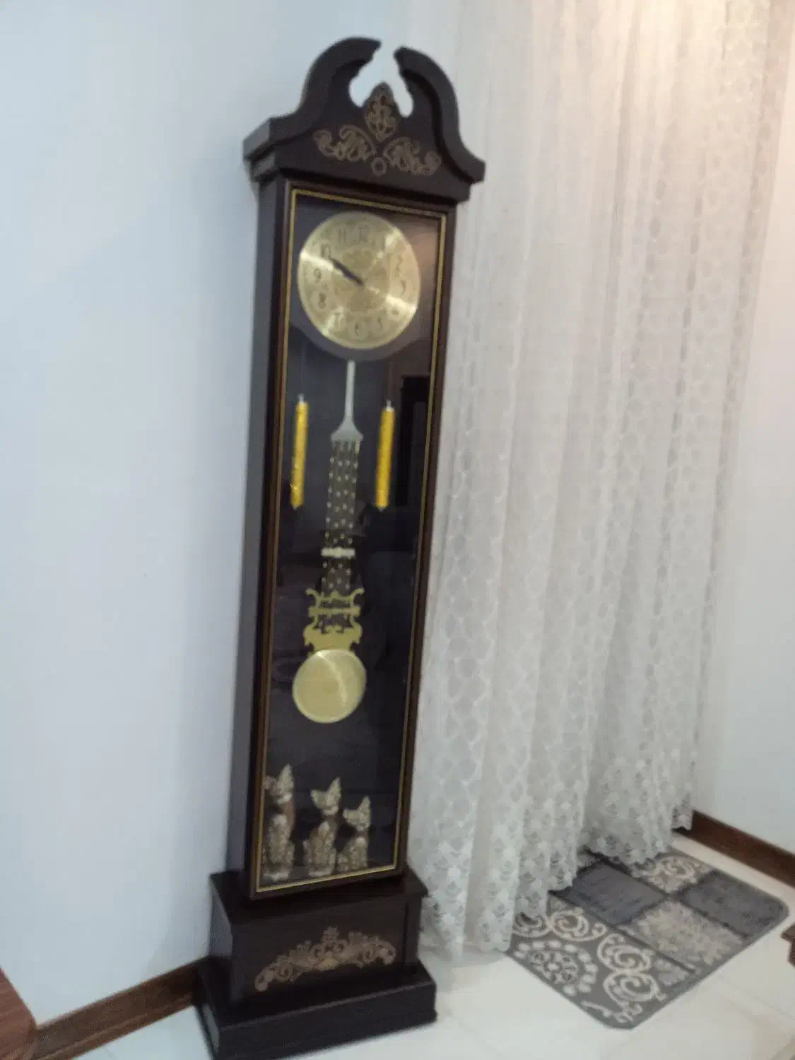 ساعت چوبی ایستاده|ساعت دیواری و تزئینی|اصفهان, باغ فدک|دیوار