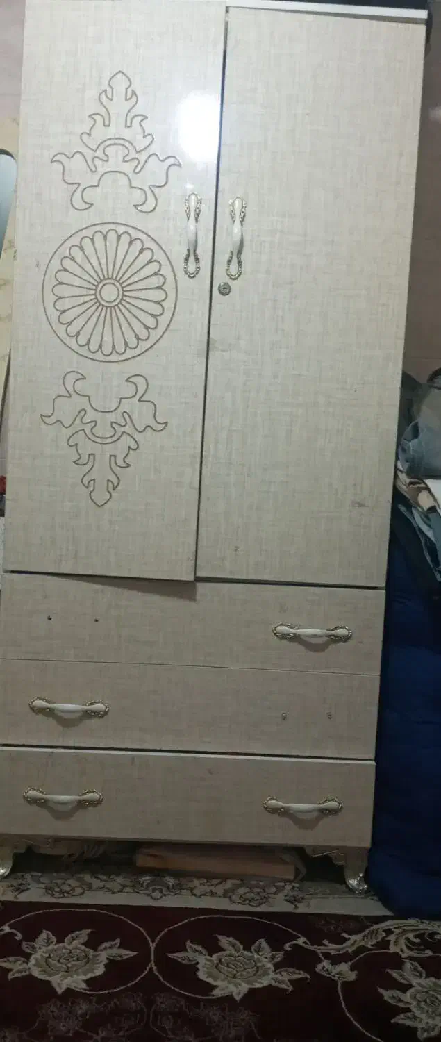 کمد|جاکفشی، کمد، دراور|بروجرد, |دیوار