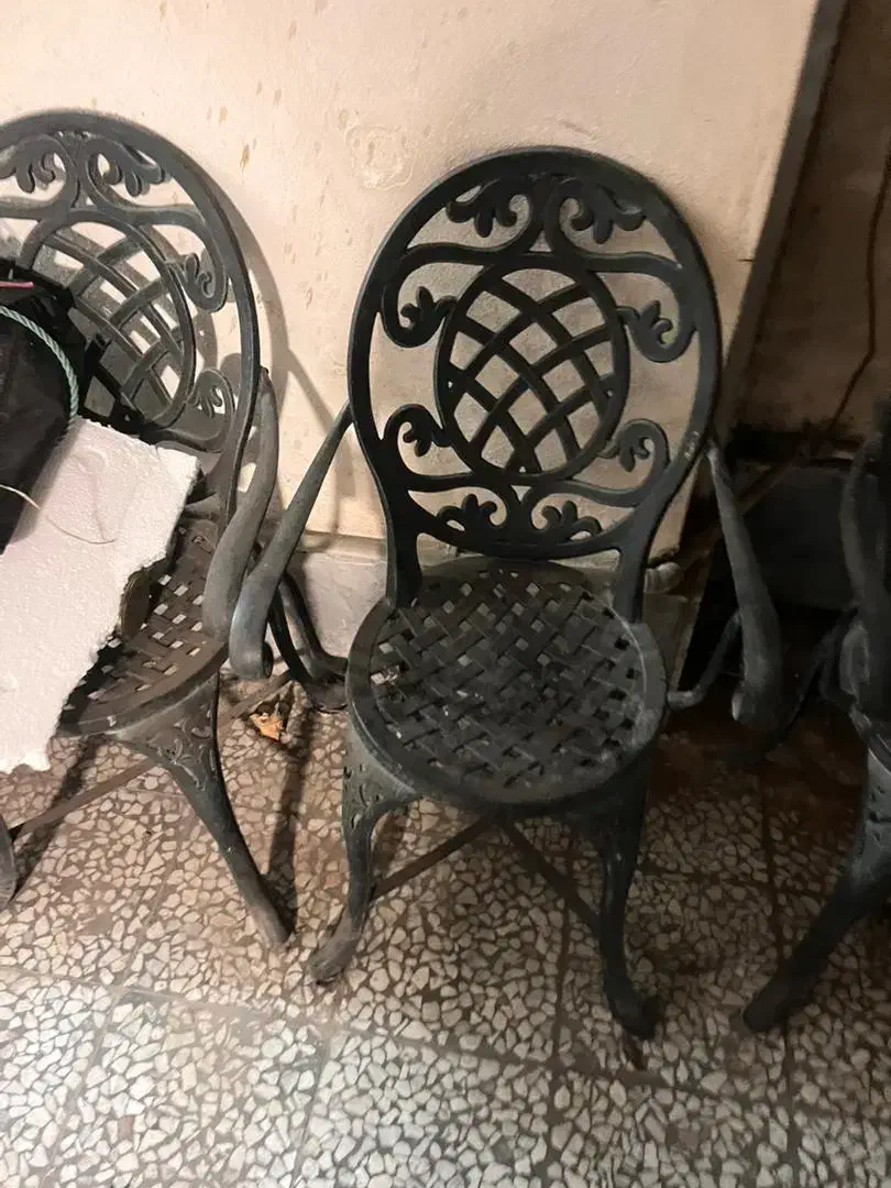 نیمکت و صندلی فلزی باغی|مبلمان خانگی و میز عسلی|لاهیجان, طالقانی|دیوار