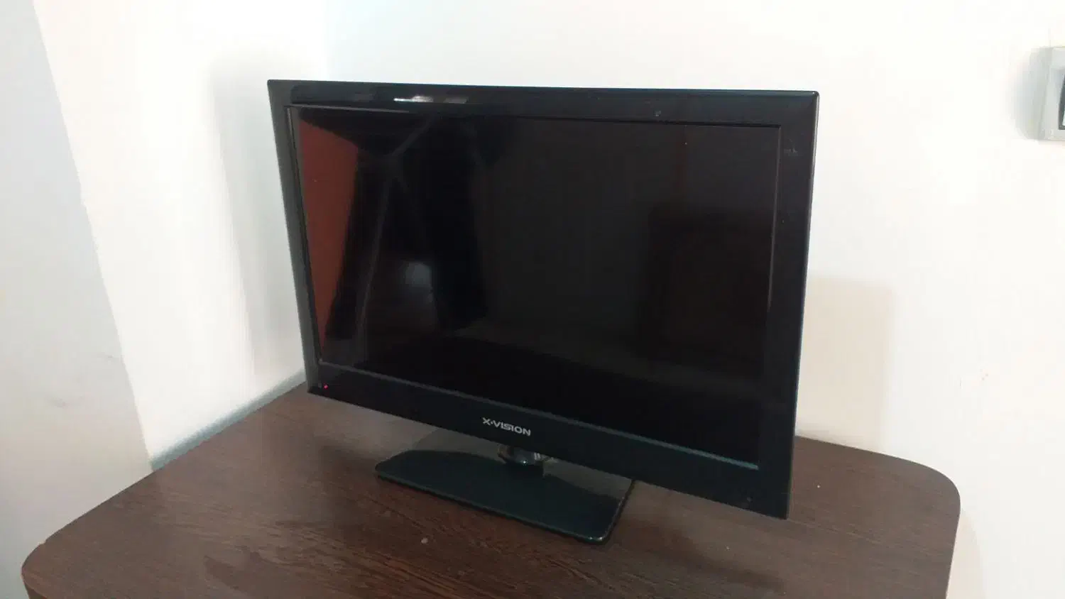 مانیتورTV ایکس ویژن ۲۴ حراج واقعی|تلویزیون و پروژکتور|محمدیه-قزوین, |دیوار