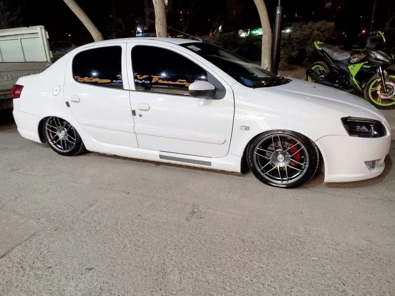 راناtu5مدل۹۲بیرنگ لای کاغذی،پنوماتیک|خودرو سواری و وانت|مشهد, هفده شهریور|دیوار