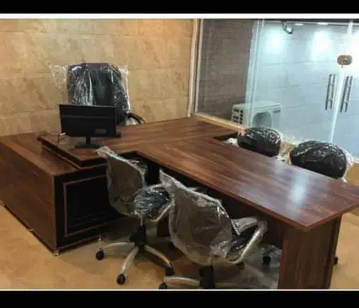 میز مدیریت وربانا میز کنفرانس /صندلی صدفی|دفتر کار|رشت, پیرکلاچای|دیوار