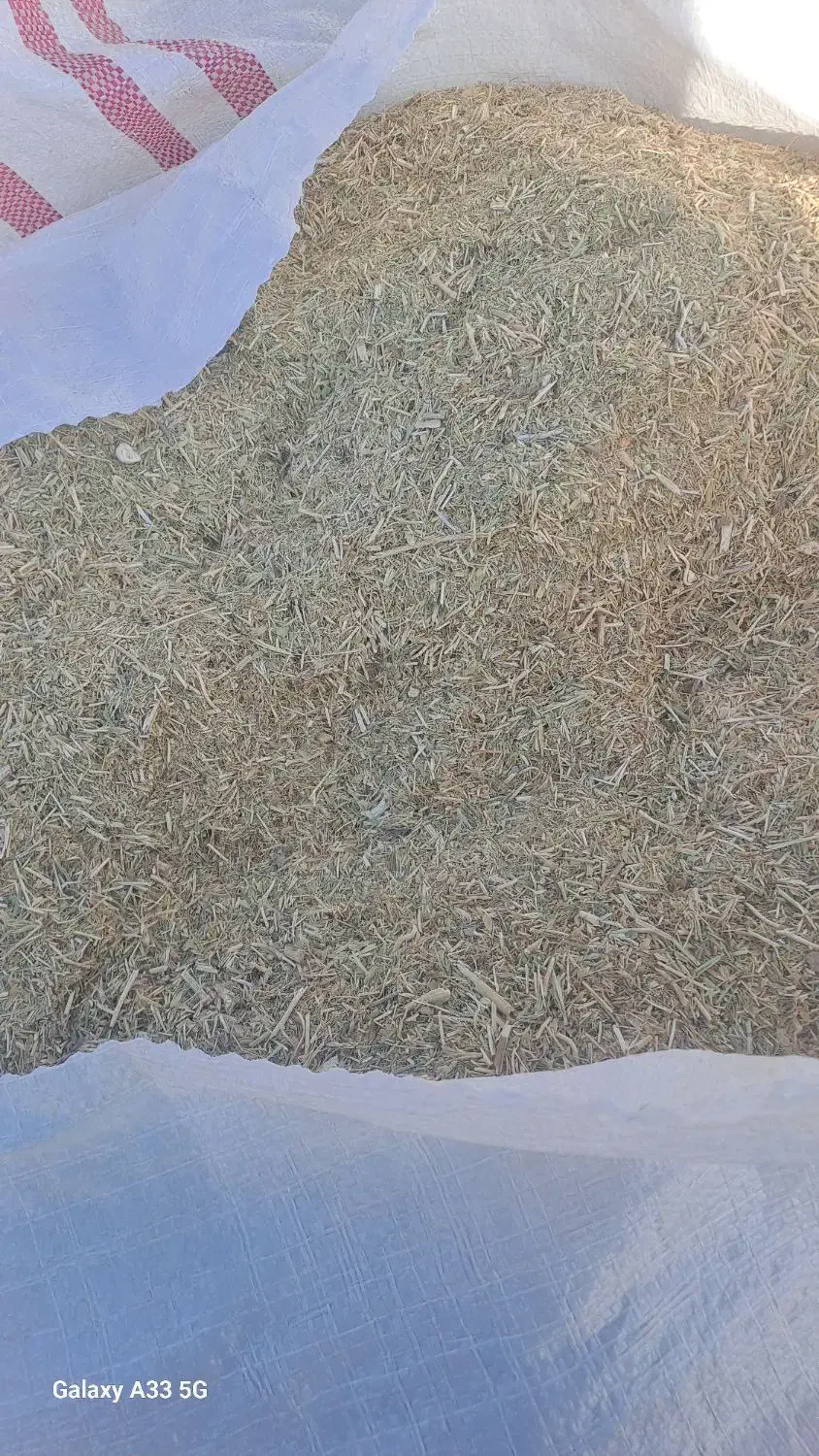 کاه کسن و کاه نخود سبز...و نخود پاک شده|حیوانات مزرعه|لردگان, |دیوار