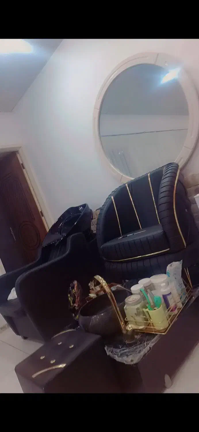 پدیکور|آرایشگاه و سالنهای زیبایی|اشکذر, |دیوار