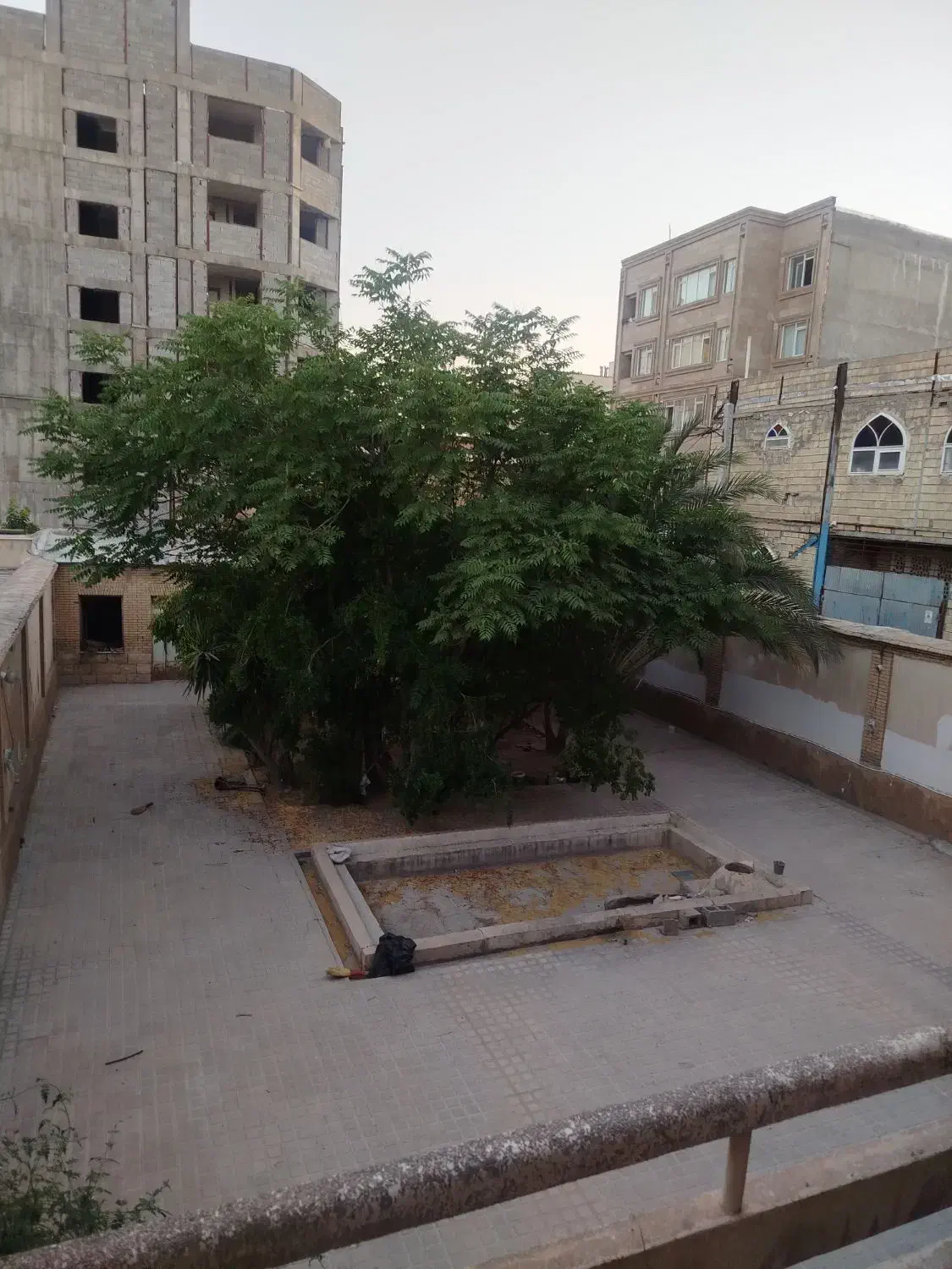 ۱۲۰متر مرحله فونداسیون درب ساختمان شمس|فروش خانه و ویلا|شیراز, فخرآباد (دروازه کازرون)|دیوار