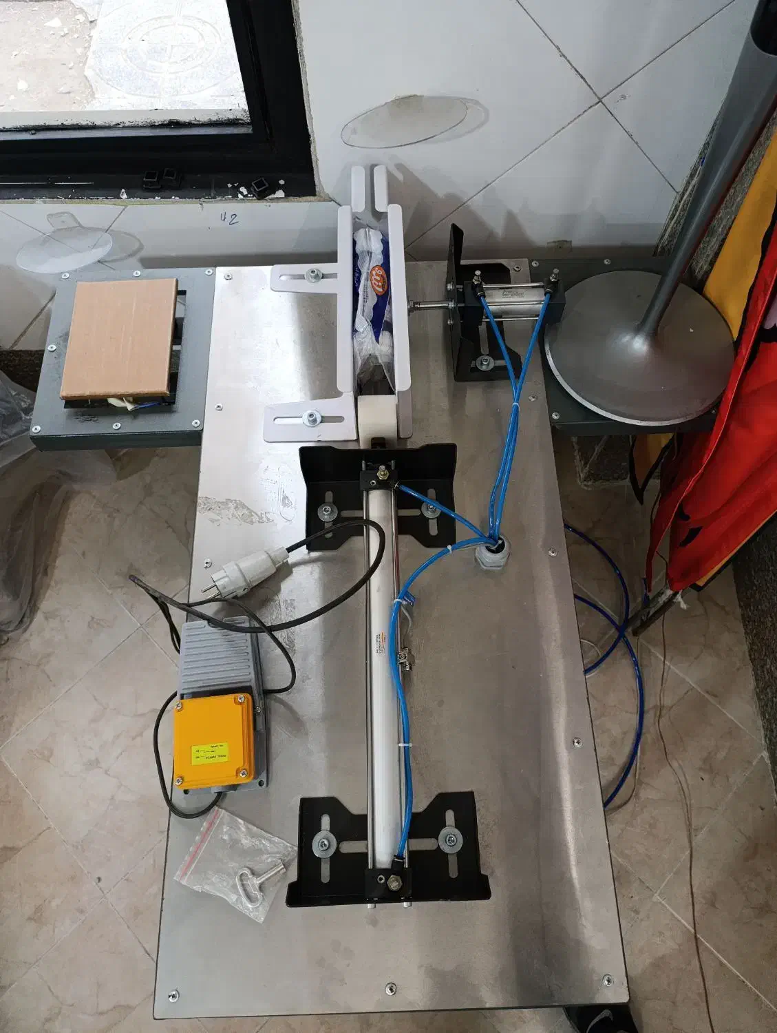 دستگاه بسته بندی دستمال کاغذی|ماشینآلات صنعتی|قدس, شهرقدس|دیوار