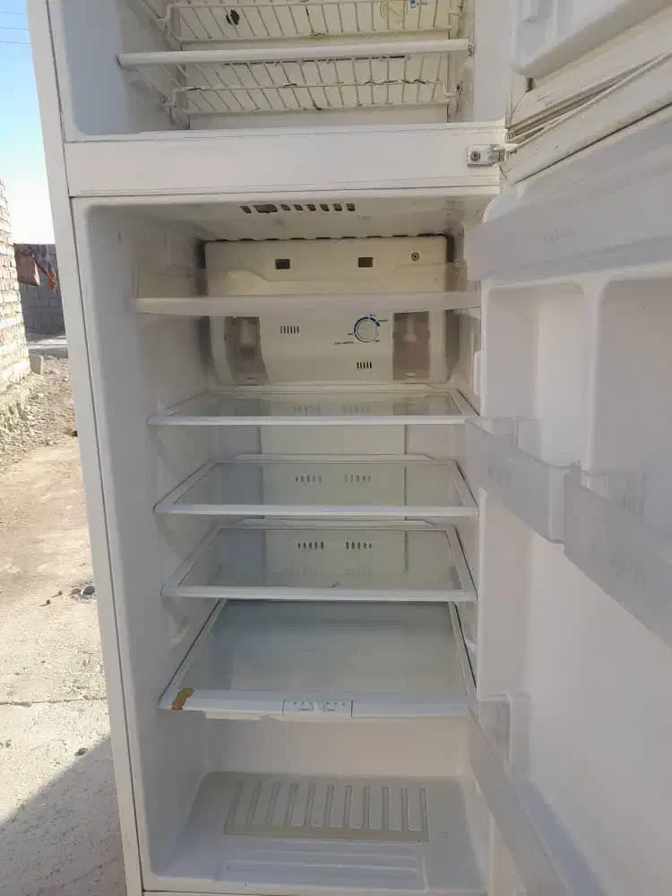 فروش فوری یخچال ایستاده اسنووا|یخچال و فریزر|زابل, |دیوار