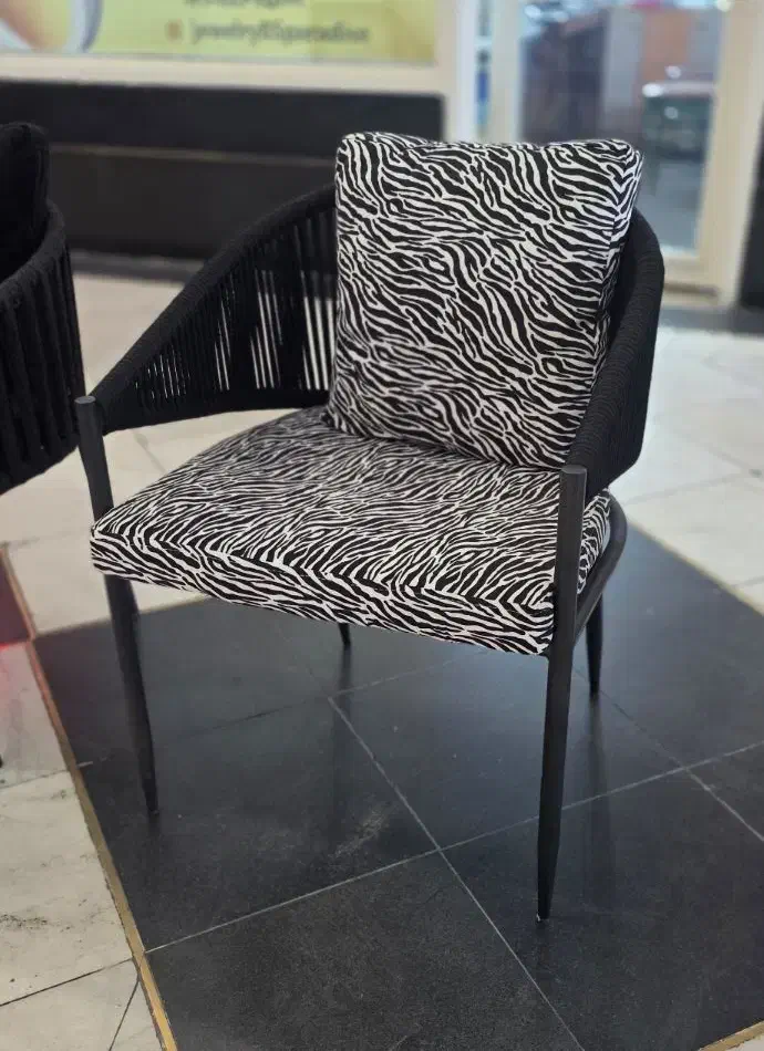 صندلی کافه رستوران بالکن تراس بافتدار  فودکورت|کافی‌شاپ و رستوران|تهران, سیمای ایران|دیوار