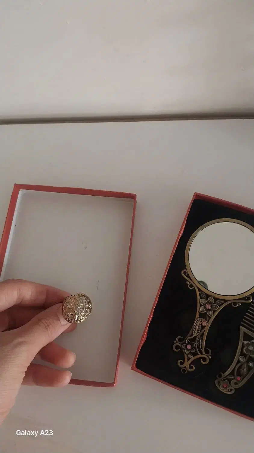 آینه وشانه کاملانو|بدلیجات|رباط‌کریم, رباط‌کریم|دیوار