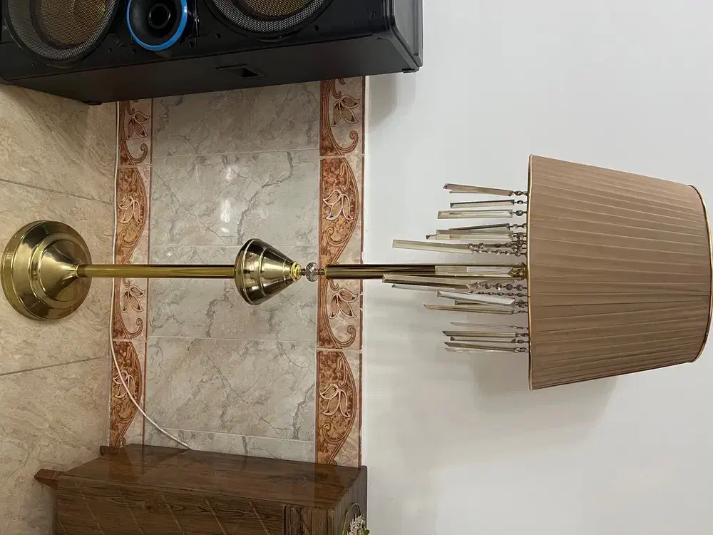 آواژور|چراغ خواب و آباژور|تربت‌حیدریه, رضاشهر|دیوار