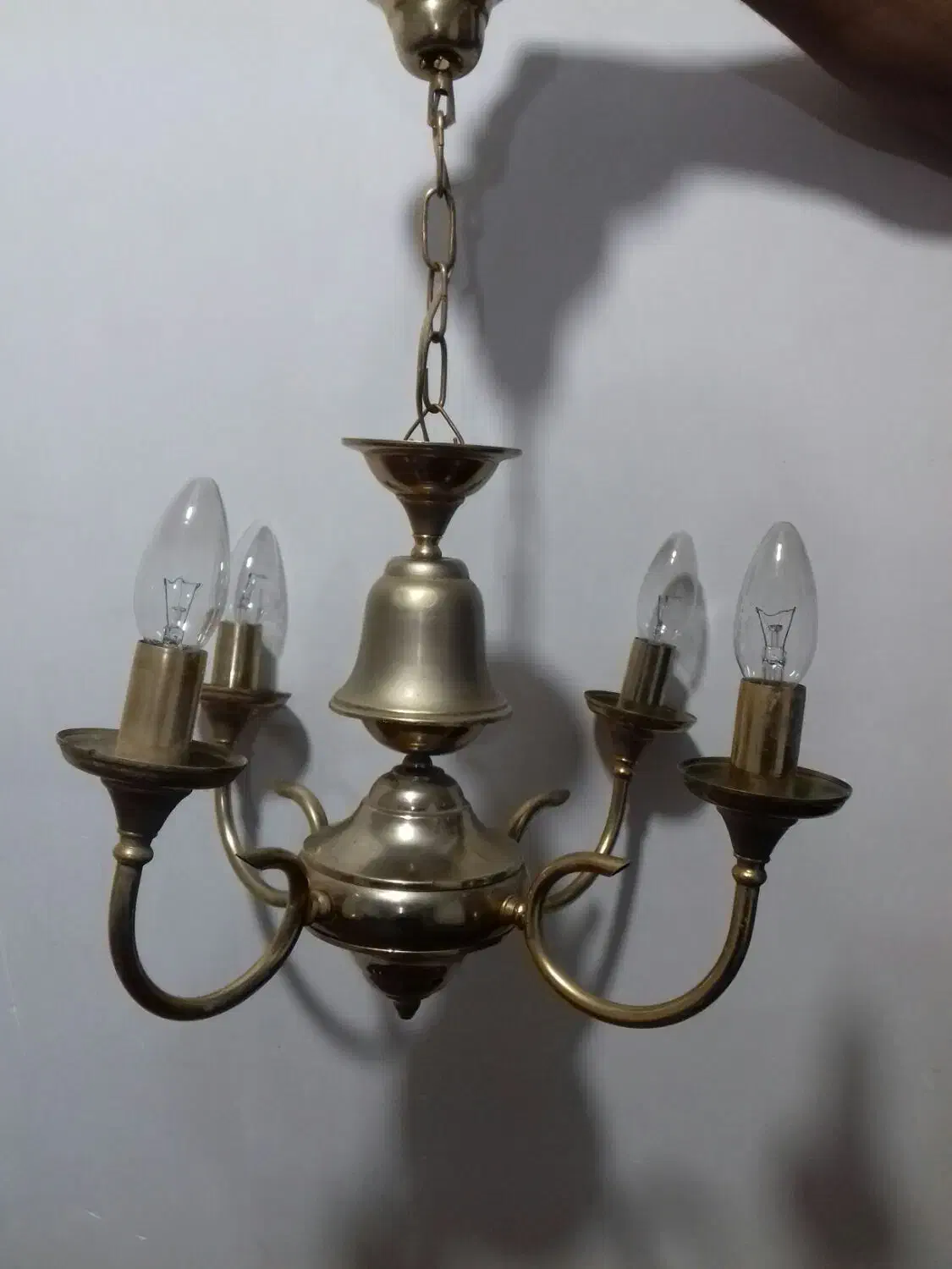 دوعدد لوستر چهار شعله|لوستر و چراغ آویز|رزن, |دیوار