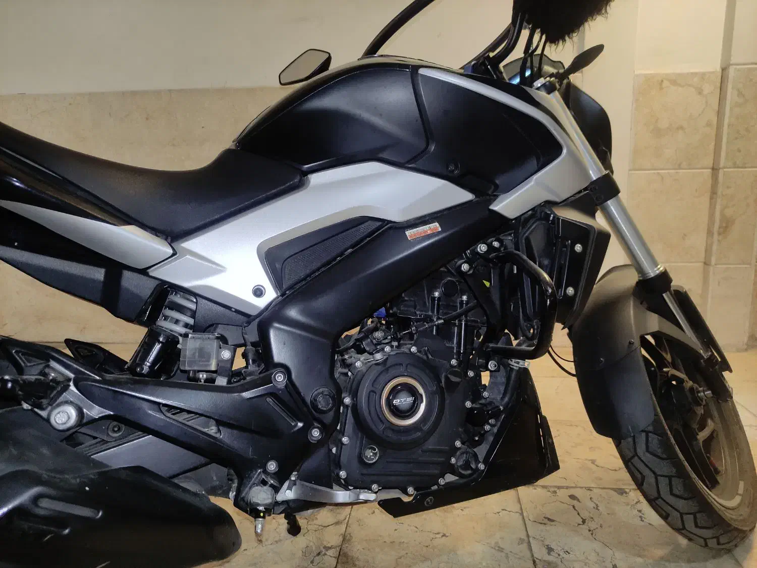 موتور سیکلت دومینار ۲۵۰|موتورسیکلت|تهران, ارامنه|دیوار