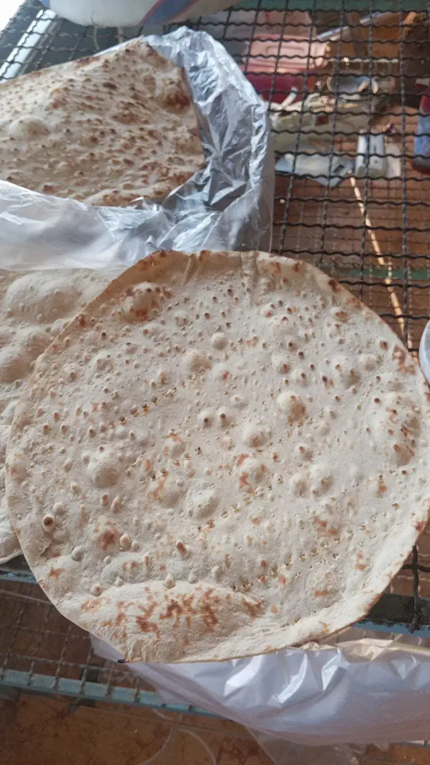 استخدام شاطر غلطک یا نان درار|استخدام خدمات فروشگاه و رستوران|شهرکرد, |دیوار