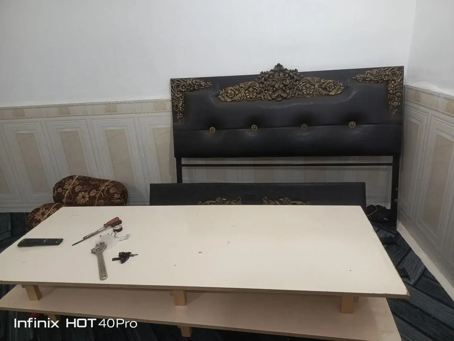 تخت خواب فلزی 2 نفره|تخت و سرویس خواب|اهواز, الصافی|دیوار