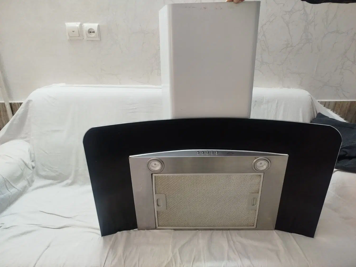 هود|هود|مشهد, طبرسی شمالی|دیوار